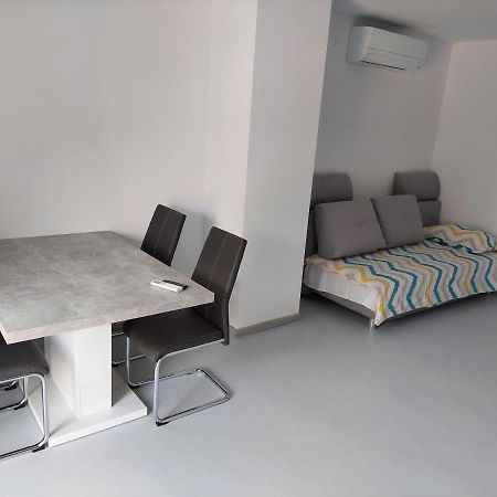 Apartma Rene อิซอลา ภายนอก รูปภาพ