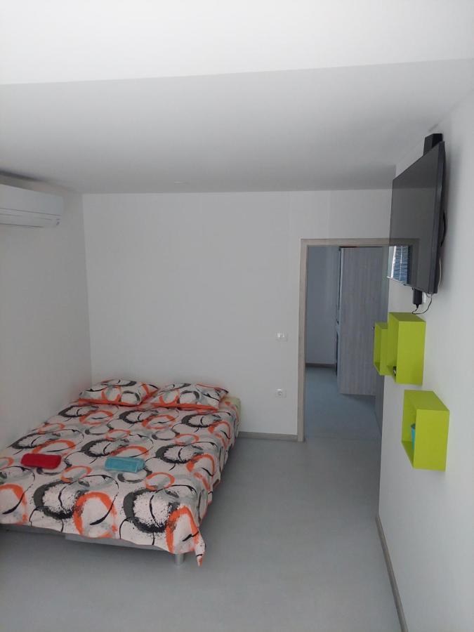 Apartma Rene อิซอลา ภายนอก รูปภาพ