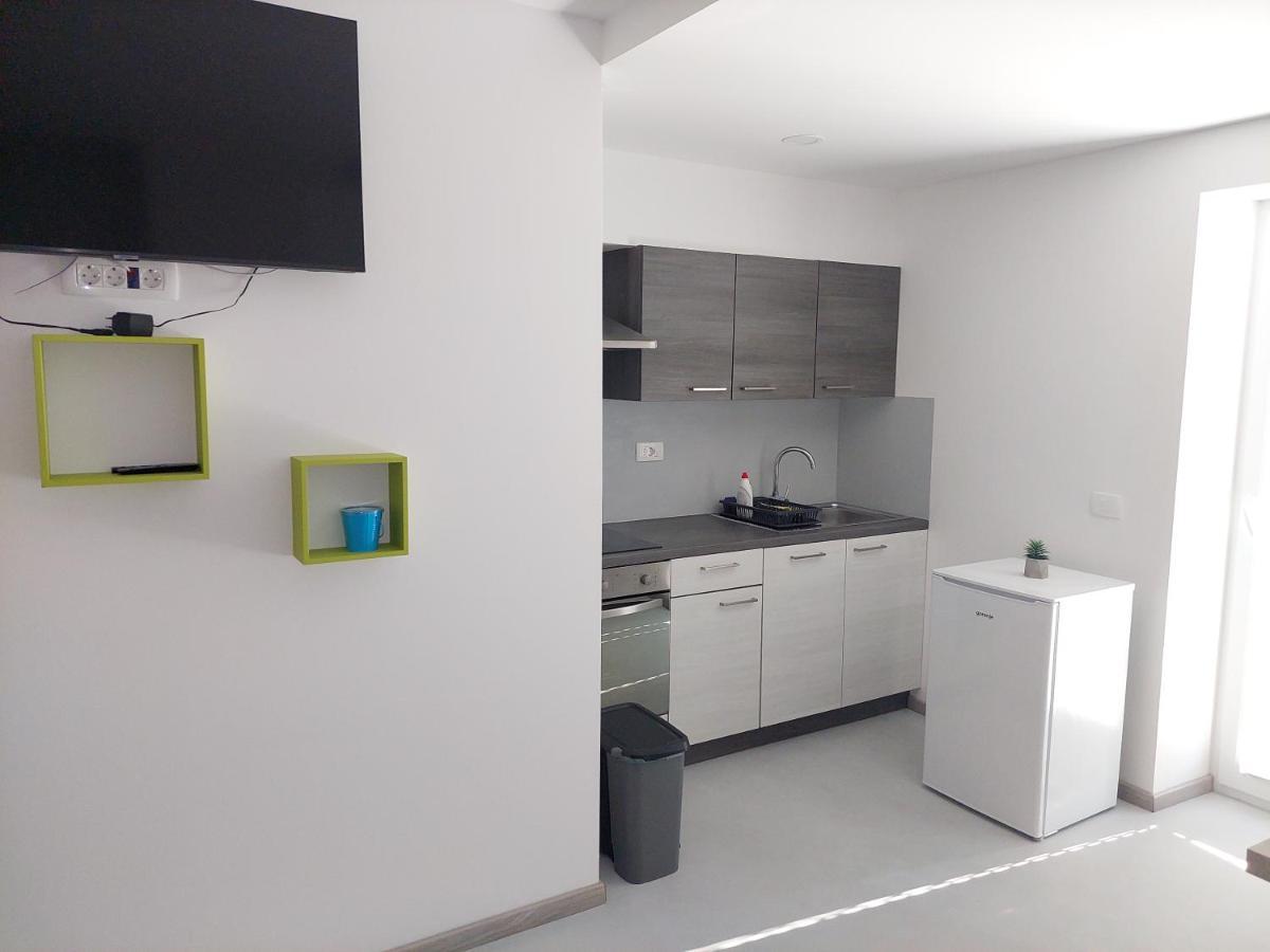 Apartma Rene อิซอลา ภายนอก รูปภาพ